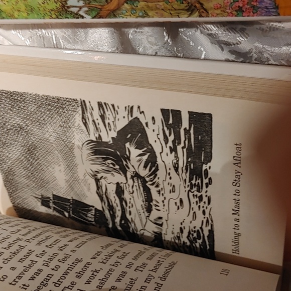 3/$50 Great Illustrated Classics 4 books - Picture 9 of 11